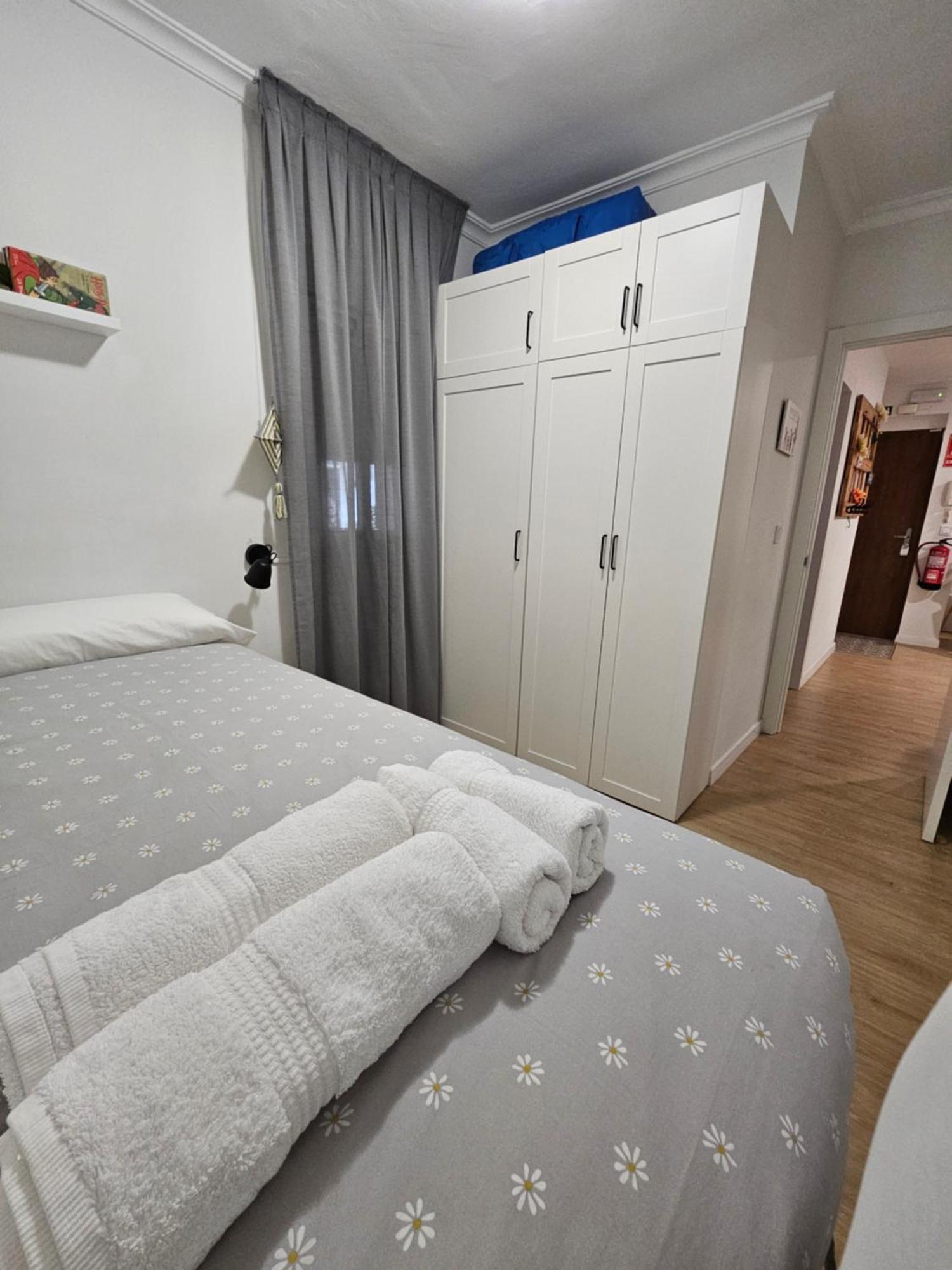 Apartamento Triana Sevilha Exterior foto